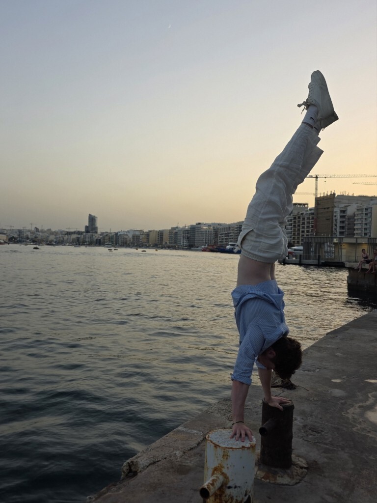 rens m1 handstand PT